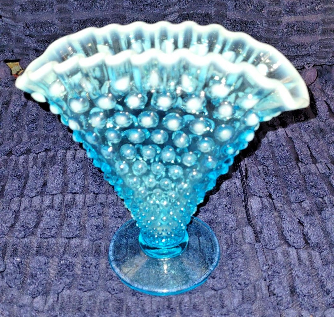 Vintage Fenton Blue Opalescent Hobnail Fan Vase Art Glass Ruffled Edge ...