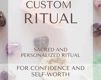 Może przedstawiać: Biała karta z tekstem "CUSTOM RITUAL" w kolorze brązowym. Pod tekstem znajduje się "SACRED AND PERSONALIZED RITUAL" i "FOR CONFIDENCE AND SELF-WORTH" w kolorze brązowym. Karta jest otoczona różnokolorowymi kryształami.