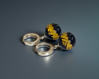 Pendientes redondos de ámbar en plata de ley 925, joyas de bolas con lentejuelas de sol, accesorio báltico artesanal.