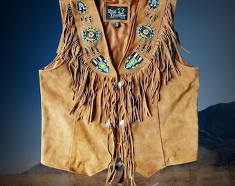 Native American cognac suède leren vest met franje en conchos-strik, handgemaakt vest van Sioux Indiaas glaskralenwerk exclusief westerncowboyvest