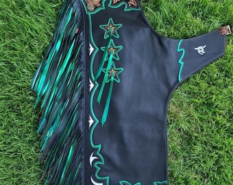 Maßgefertigte, handgefertigte Bullenreit-Chaps aus Leder – Western-Rodeo-Ausrüstung mit Fransen | Maßgefertigte Rodeo-Chaps mit floralem Muster | Arena Edge Bullenreit-Chaps