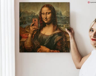 Modern Mona Lisa Selfie Canvas, Famous Parody Self Portrait, Mona Lisa Mobile Phone Self Photo Wall Art, Fun Da Vinci Art Reimagined Print