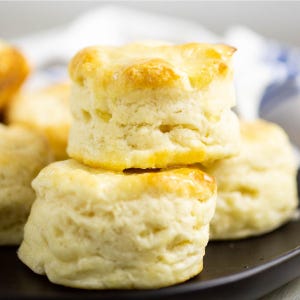 Fluffy Homemade Buttermilk Biscuits Recipe | Easy Southern Biscuit Recipe | Perfect for Breakfast & Brunch