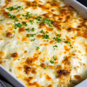 Classic Chicken Alfredo Pasta Bake Recipe | Creamy Baked Italian Dinner | PDF Download