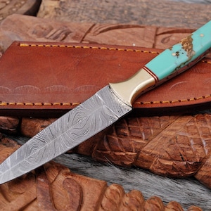 Hand Forged Damascus Steel Boot Knife - Risen & Brass Bolster - Leather Sheath