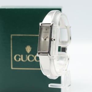 NEAR MINT* Vintage GUCCI 1500l Quartz Silver Dial Rectangle Women Watch