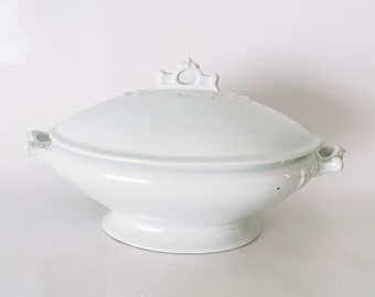 Vintage Ironstone Covered Tureen, Johnson Brothers, Modern Farmhouse Kitchen Serveware