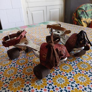 Vintage Jaco Rollerskates - Supercool! Jacoskates roller skates from the 70s.