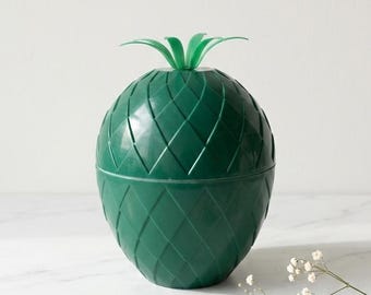 Cubitera vintage con forma de piña de los años 70, de plástico verde, para bar, decoración de mediados de siglo para aperitivos de verano / Bandeja vintage para cubitos de hielo con forma de piña