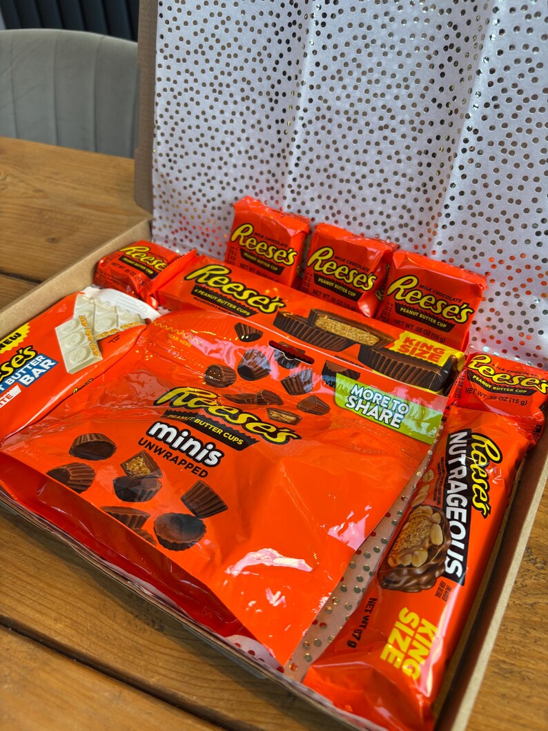 Box Candy Rees Reese's Treat Box, Personalise Me! A Selection of Reese's Chocolates ...