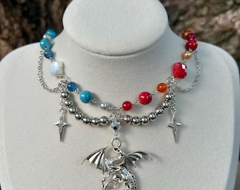 Collar de cuentas de fantasía multicolor con dragón de fuego y hielo