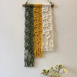 Makrama ścienna wisząca sztuka Boho Home Decor, piękna włóczkowa gobelinowa dekoracja ścienna do sypialni, dekoracja pokoju dziecięcego, prezent świąteczny dla mamy