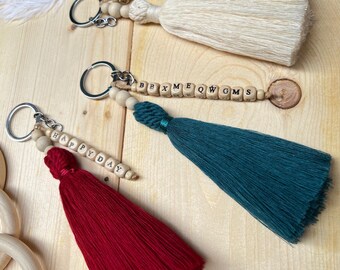 Mini Makramee Quaste Schlüsselanhänger: Boho Taschenanhänger, handgefertigtes Accessoire