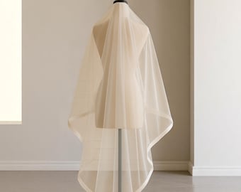 Elegant Satin-Trim Bridal Veil - Classic 150cm Width, High-Quality Tulle, Sophisticated Wedding Accessory Two Tier Veil for Brides