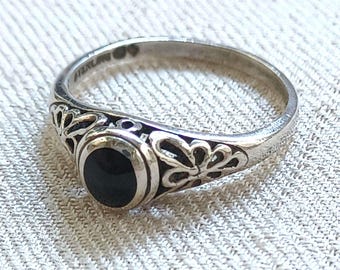 Vintage Sterling Siver Onyx Ring, US Women's Size 6