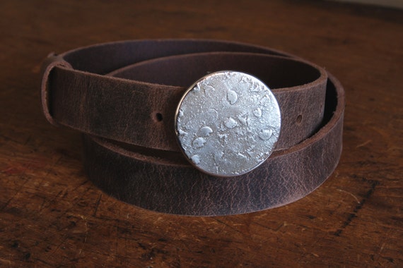 Silver Round Belt Buckle Hand Forged Hypoallergenic Accessories Anvil Textured Fossil Buckle Solid Stainless Steel Fits 1-1/2" Leather Belts