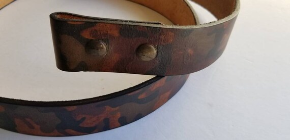 Dark CAMO Belt, Camouflage Belt with Snaps, Hunting Gear, Camo Leather Belt, Custom Camo Belt, Unisex Hunting Belt, Camouflage Leather Belt