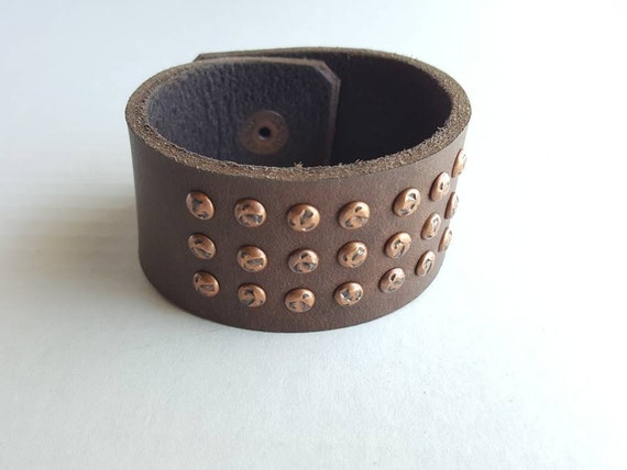 Leather Cuff w Copper Rivets, Unisex Bracelet, Wrist Cuff, Snap Close, Leather, Custom Size, Velvet or Burlap Gift Bag Included, Unisex Gift