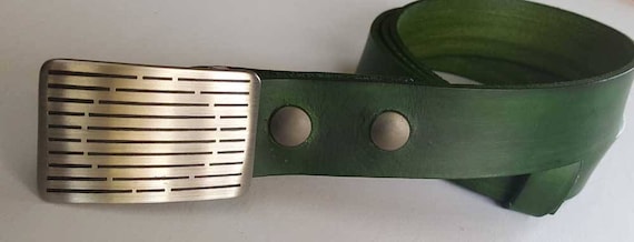Golfer's Gift SET Belt Buckle Hand Dyed Forest Green Belt w/ Etched Golf Belt Buckle for Suits, Casual Dress, Golfing Gear, Golf Accessories