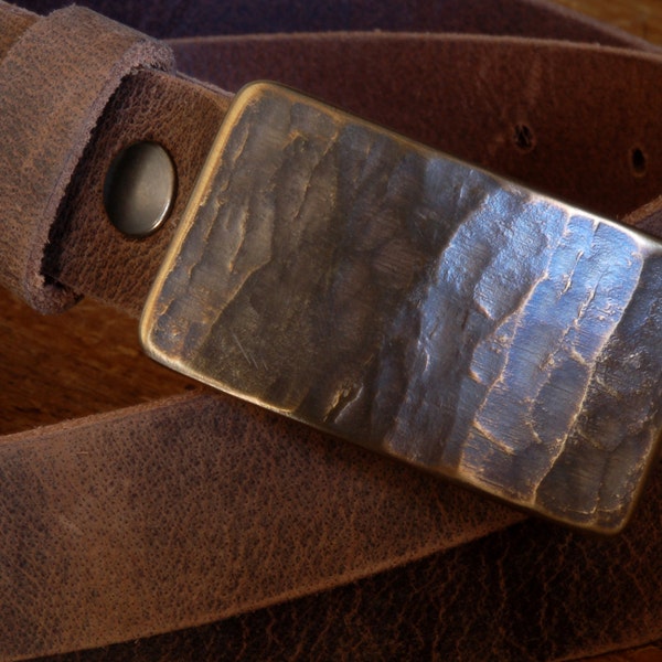 Hand-Forged Wood Grain Belt Buckle: Canadian Stainless Steel, Fits 1-1/2" Belt