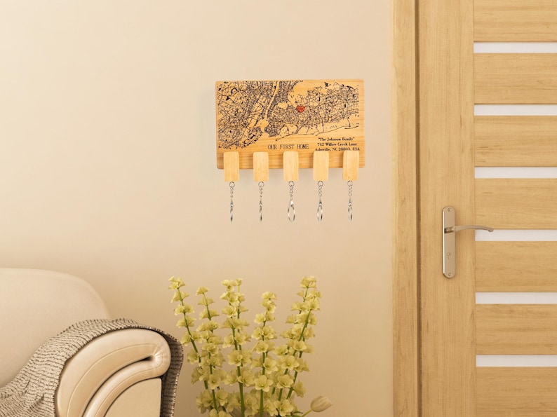 Personalized Key Holder With Map: Custom Entryway Organizer, Alder Wood ...