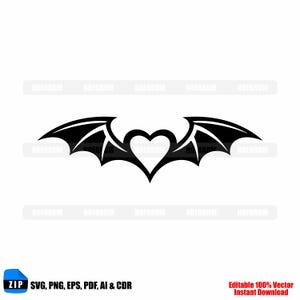 Puede incluir: Una taza de cerámica blanca con un asa negra y el texto "But First, Coffee" en un estilo manuscrito. La taza está sobre una superficie blanca. La taza mide aproximadamente 10 cm de alto.