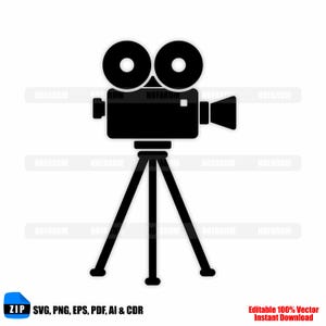 Puede incluir: Ilustración en blanco y negro de una cámara de cine vintage sobre un trípode. La cámara tiene dos grandes lentes circulares y un cuerpo rectangular. El trípode tiene tres patas. La imagen también incluye el texto "ZIP SVG, PNG, EPS, PDF, AI & CDR" y "Editable 100% Vector Instant Download".