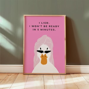 Poster da bagno "Diva Duck", stampa da parete retrò rosa, stampa artistica da bagno originale, decorazione a tema dopamina, poster umoristico per la cura di sé