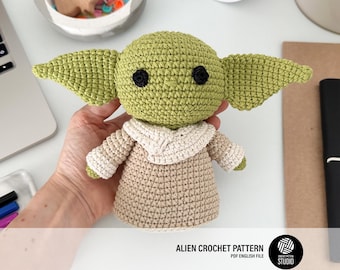 Green Alien Inspired Amigurumi Crochet Pattern PDF – Cartoon Toy, Stuffed Animal Tutorial