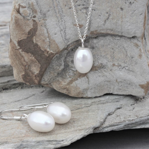 Freshwater Pearl Drop Pendant And Earrings Set, Bridal Jewellery, Bridesmaids Gift, Gift For Her, June Birthstone, 30th Anniversary Gift,