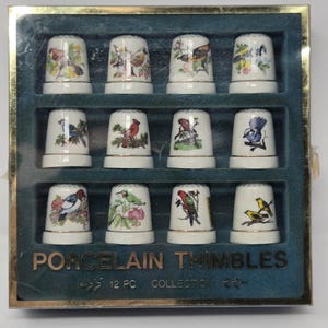 Vintage Sewing Thimble bird theme Made in Taiwan R.O.C