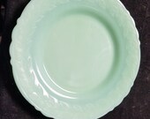 Vintage McKee Laurel Jadeite Green 9 quot Dinner Plate