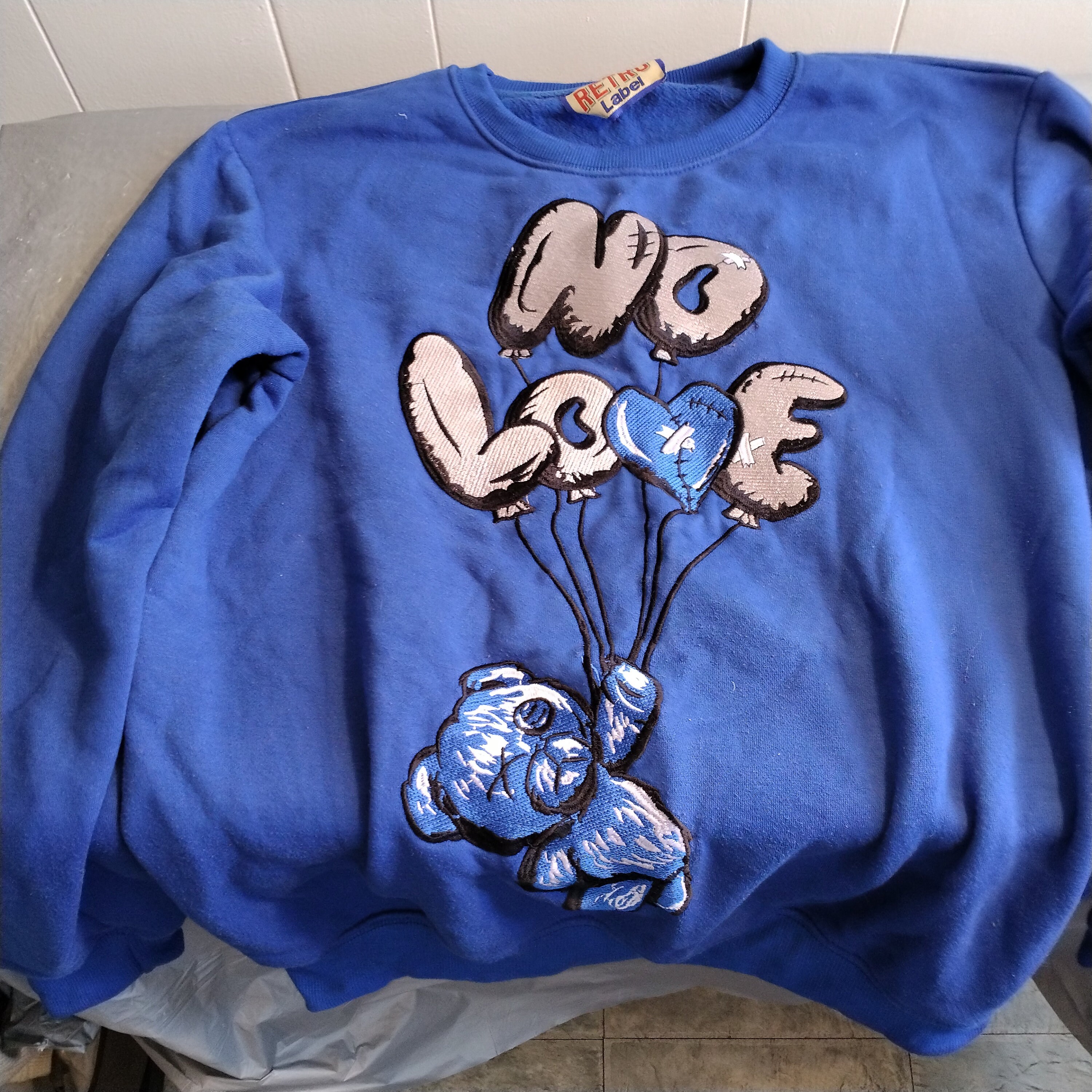 Retro label no love sweatshirt hotsell
