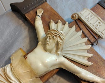 18.5インチ 木製＆金属製十字架、十字架上のイエス、説明を読む - Etsy