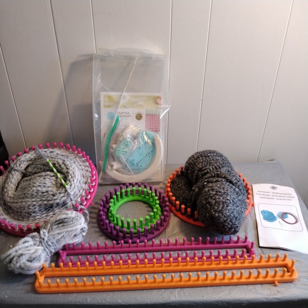 Lot Knitting Looms & Yarn, Knitting Loom Kit