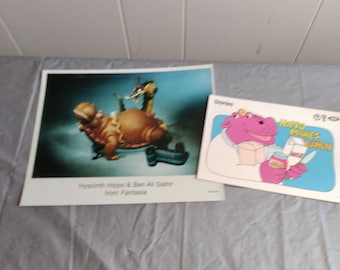 Foto vintage Disney Hyacinth Hippo Fantasia da 2 pezzi e libretto degli anni '80 per il pranzo, guarda e leggi la descrizione