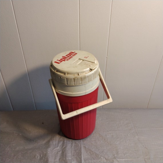 Vintage Lipton Ice Tea Igloo Thermos 1/2 Gallon 