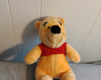 1990年代ヴィンテージのくまのプーさんぬいぐるみ（タグ付き