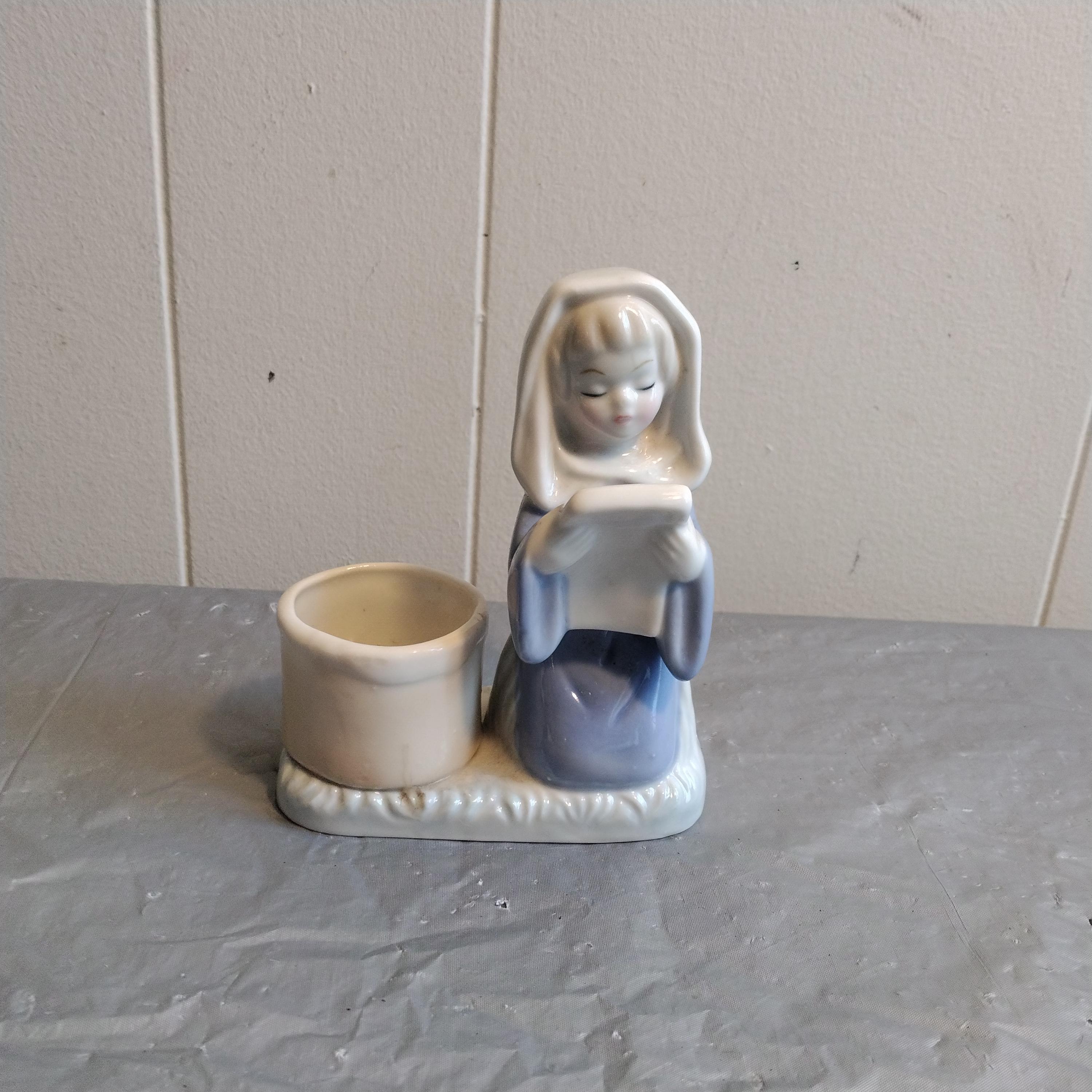 陶器製ナイトランプ　祈り　キリスト　祈る少女 磁器の祈る少女のティーライトキャンドルホルダー、祈りの時間 - Etsy 日本