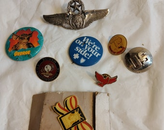 Vintage 1960s United Features Vote for Lucy Snoopy Pinback