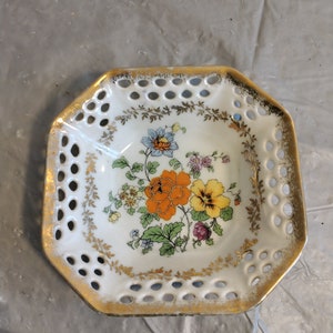 3 7/8 &quot;Vierkante Vintage Duitsland Floral Bowl