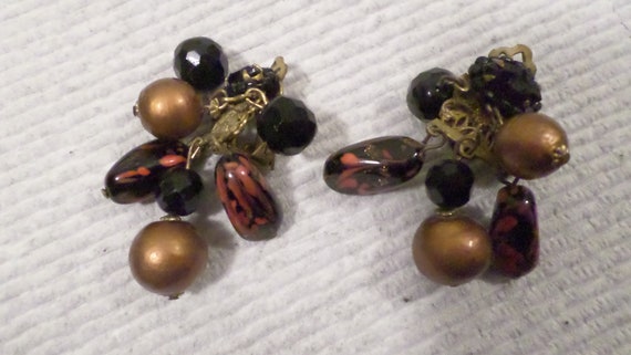 Vintage Eugene Jewelry Set, Beaded Necklace & Clu… - image 4