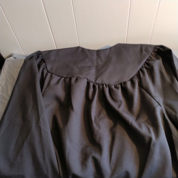 Oak Hall Virginia Tech Graduation Gown, Costume Gem