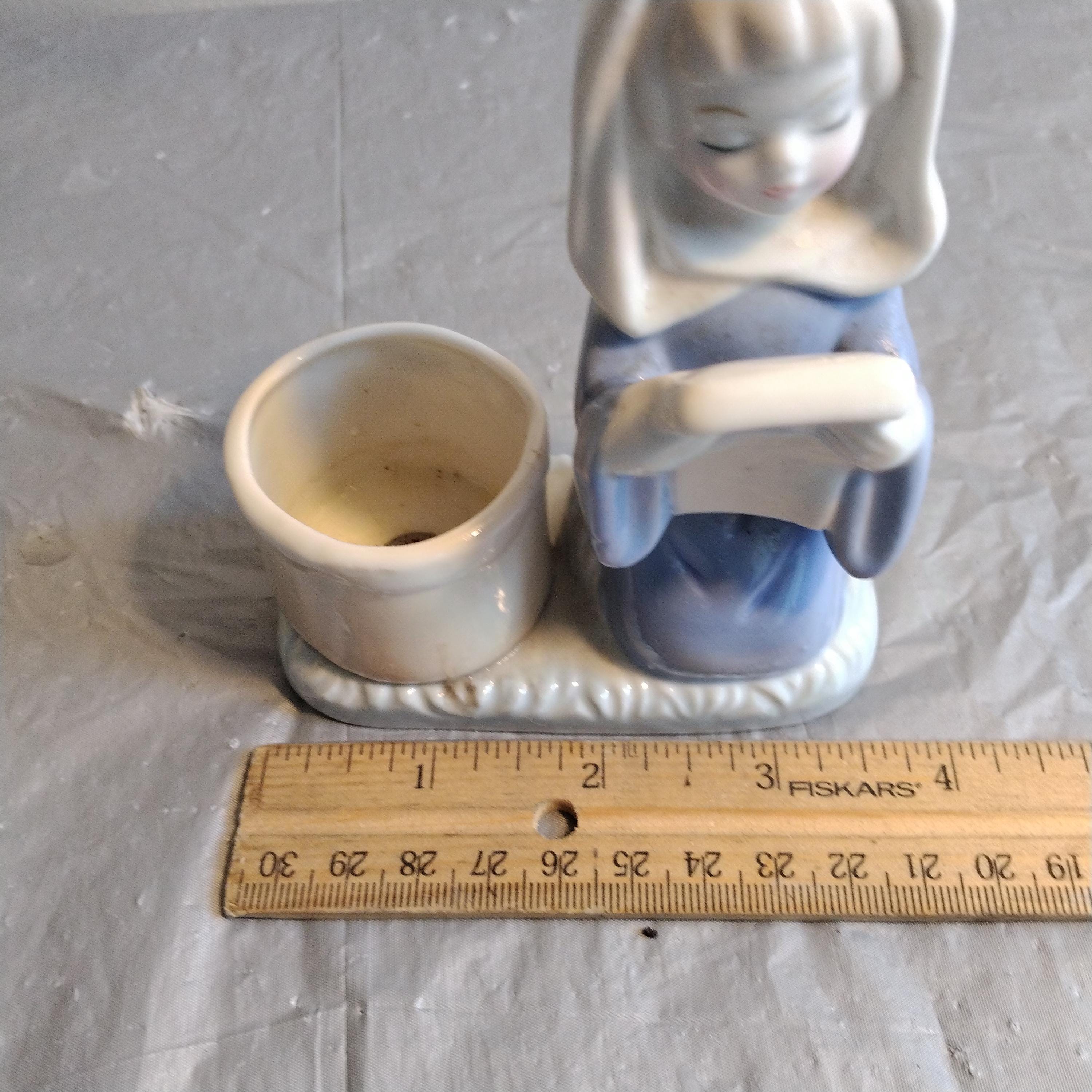 磁器の祈る少女のティーライトキャンドルホルダー、祈りの時間 - Etsy 日本