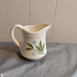 Pichet crème floral Enesco vintage des années 1980