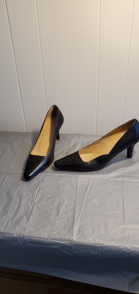 Ralph Lauren Shoes, Lauren Black Pumps 9B