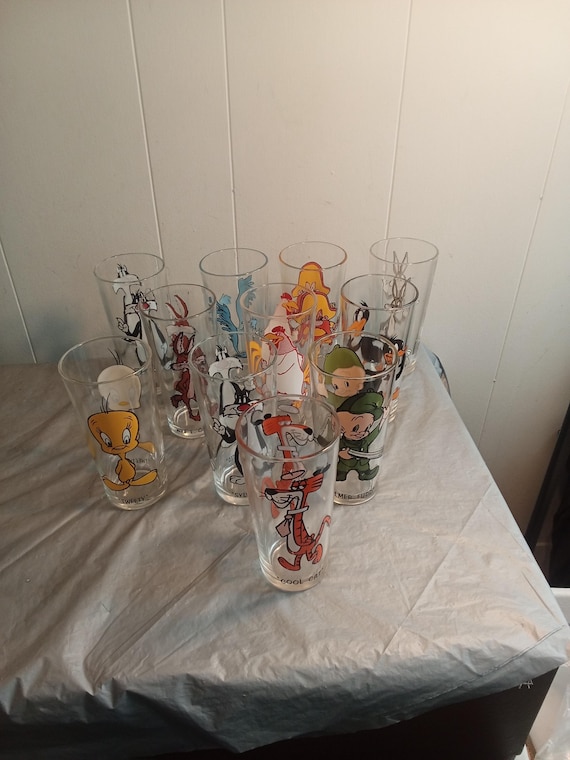 Set of 13 1970s Pepsi Looney Tunes Glasses, Bugs Bunny Road Runner