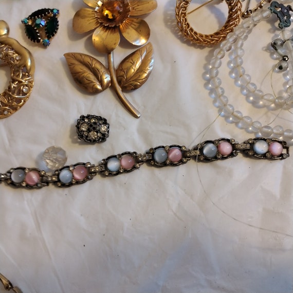 Vintage Jewelry Lot, Jewelry Making Pieces, Brooch - image 9