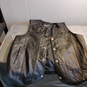 Diamond Plate Genuine Buffalo Leather Biker Vest with 42 Patches, Men's, Size: XL, Black