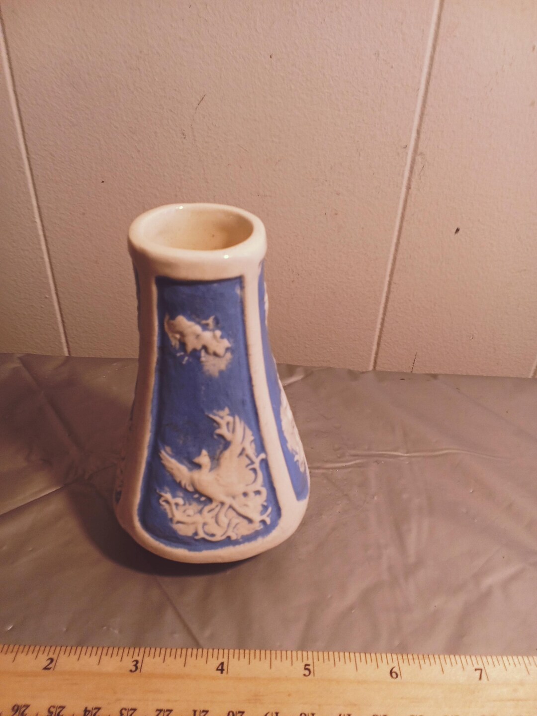 4 3/4インチ ブルー&ホワイト 神話の鳥のつぼみ花瓶、説明を読む